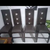 ۴ عدد صندلی