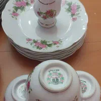 سرویس گلسرخی قدیمی|ظروف سرو و پذیرایی|گلبهار, شهر جدید گلبهار|دیوار