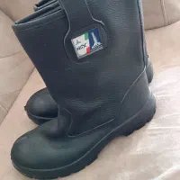 پوتین چرم