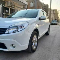 رنو ساندرو ۹۸ اتومات
