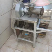 کباب پز و چرخ گوشت و فریز صندوقی دو درب و کلر ۵۰۰|اجاق گاز و لوازم برقی پخت‌وپز|تربت‌حیدریه, پائین ولایت|دیوار