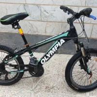 دوچرخه اولمپیا ۲۰|دوچرخه، اسکیت، اسکوتر|ری, شهادت|دیوار