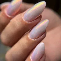 نیازمند مدل ترمیم ناخن