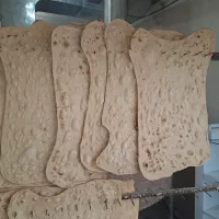 فروشنده وخدماتی نانوایی لواش