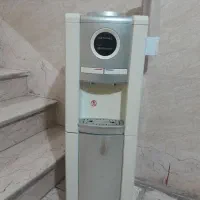 آبسردکن تمیز یخچال دار