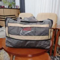 ساک مسافرتی|کیف، کفش، کمربند|قم, نیروگاه|دیوار