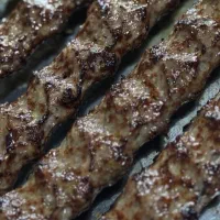 چلوکباب کوبیده مخصوص سرآشپز اوستا چلوکبابی