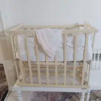 تخت گهواره ایی نوزاد