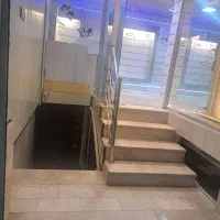 مغازه تجاری همکف و زیرزمین