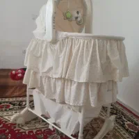 گهواره موزیکال وچراغ خواب وویبره دار|اسباب و اثاث بچه|سنندج, |دیوار