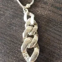 یه لنگه گوشواره گم شده