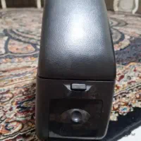کنسول وسط و درجه بنزین داخل باک