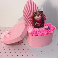 باکس گل هدیه روز زن|گل مصنوعی|شهرکرد, |دیوار