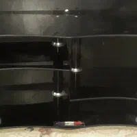 میز تلویزیون شیشه‌ای