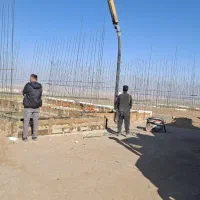 نقشه بردار و انبار دار و سرکارگر