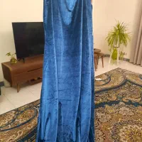 والان پرده تک مخمل