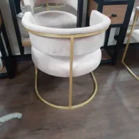 یک صندلی چرخان اداری و ۱۲ عددصندلی ثابت پایه آهنی