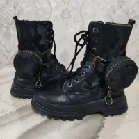 پوتین دخترانه سایز ۳۰|کفش و لباس بچه|رباط‌کریم, شترخوار|دیوار