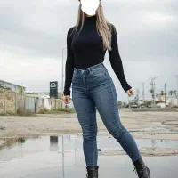 بازیگر و مدل حتی مبتدی