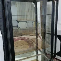 بوفه شیشه ای