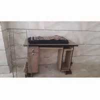 میز کامپیوتر