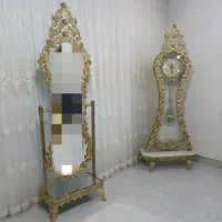 ساعت و آیینه ایستاده آلیاژ کار اصفهان|صنایع دستی و سایر لوازم تزئینی|مشهد, شهرک لشکر (شهرک غرب)|دیوار