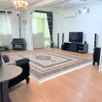 فروش ویلا دو واحدی باهم  ۲۵۰ متری خ تهران