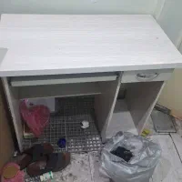 میز تحریر یا کامپیوتر