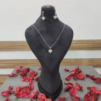 ست و نیم ست|بدلیجات|مشهد, نیزه|دیوار