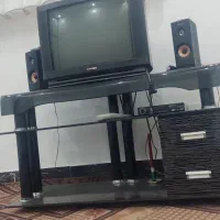 تلویزیون و میز