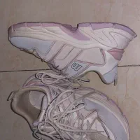 کتونی سایز۳۹