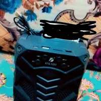 اسپیکر نو با کارتن جعبه