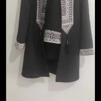 مانتو و شلوار مشکی و طرح سنتی  ۴۵۰ت