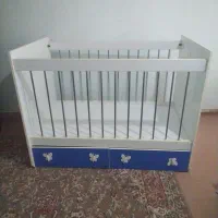 تخت کودک ام دی اف به همراه تشک|اسباب و اثاث بچه|شاهین‌شهر, کوی مهدیه|دیوار