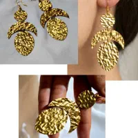 گوشواره‌های برنجی هندی و سوزندوزی بلوچی نو