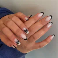 کاشت ناخن|خدمات آرایشگری و زیبایی|مشهد, فردوسی|دیوار