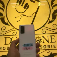 سامسونگ S20 FE 5G به رنگ سفید