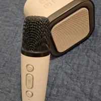 اسپیکر همراه با میکروفون