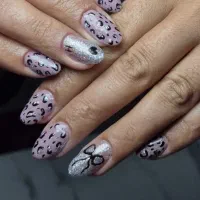 کاشت و آموزش تخصصی ناخن با تخفیف ۵۰ درصدی|خدمات آرایشگری و زیبایی|قدس, شهرقدس|دیوار