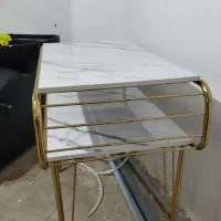 فروش میز و استند|آرایشگاه و سالن‌های زیبایی|قرچک, مهدیه|دیوار