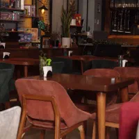 قلیان زن  باریستا