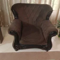 یخچال و مبل و ساعت