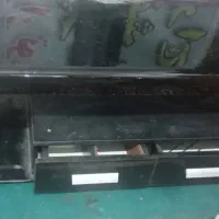 سلام یک عدد میز تلویزیون سالم بدون خت فروشی است