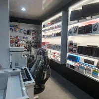 واگذاری کافی نت و فروشگاه کالای دیجیتال|اجارهٔ مغازه و غرفه|قم, شهدا|دیوار