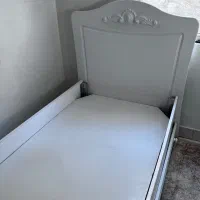 تخت کودک و نوجوان