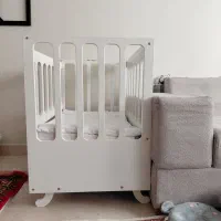 تخت کنارمادر