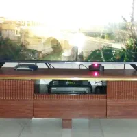 میز تی وی تمام ام دی اف شرکتی عرض ۱۸۰