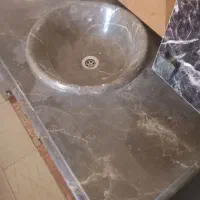 روشویی سنگی کابین دارضدآب وباکس وآینه صفحه هم سنگه