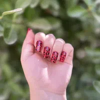 کاشت ناخن رایگان