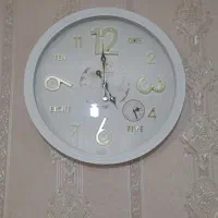ساعت دیواری